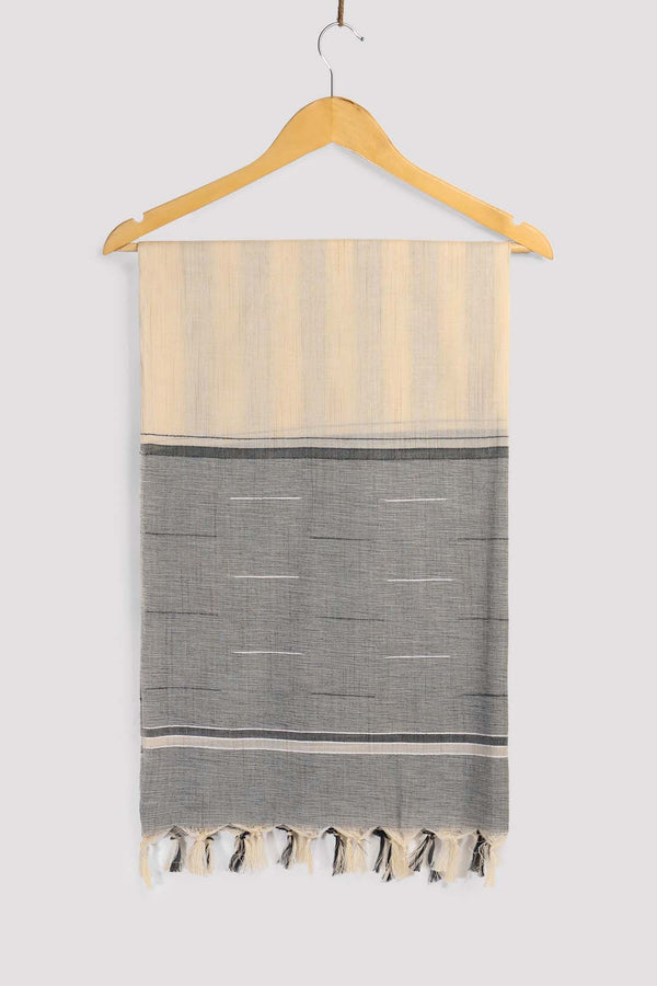 Light grey | Hand woven | Stole